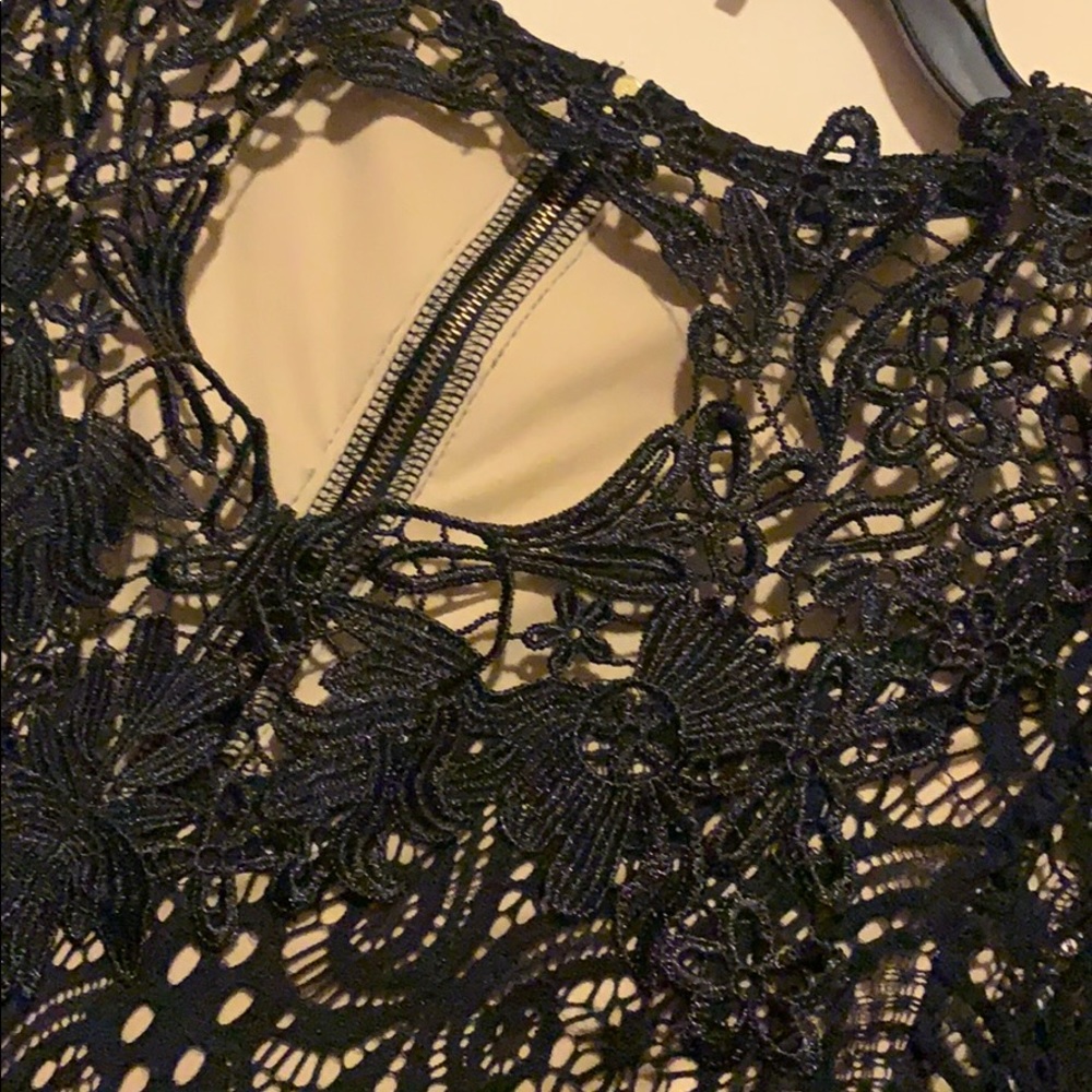 Dress - Picture 2 of 4